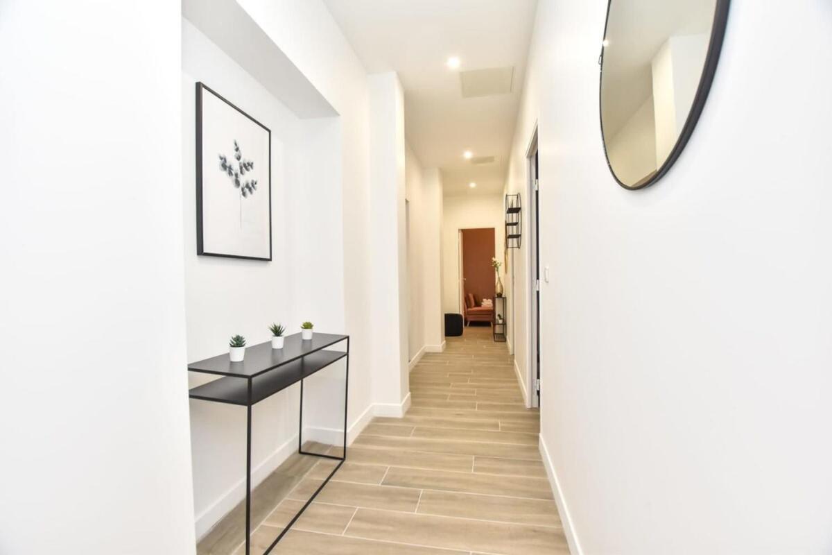 Modern 3bd For 8 Guests In Bastille Voltaire Appartement *